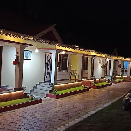 Viswamurti Resorts Chālsa Exterior photo